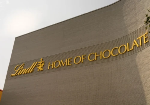 Lindt pozwany. Szwajcarski producent czekolady ma wykorzystywać pracę dzieci