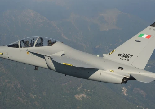 Farnborough: Indonezja zamówiła M-346F i chce AW149
