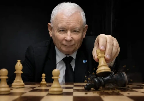 Pan Kaczyński gra w szachy, kiedy inni widzą warcaby. Rozłam w PiS może okazać się fikcją
