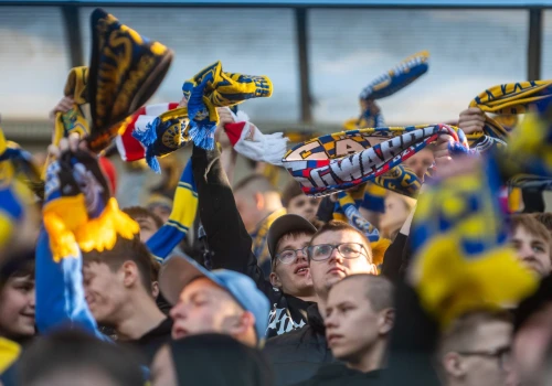 Arka Gdynia wygrywa w Opolu pierwszy mecz ligowy. Debiutant bohaterem żółto-niebieskich