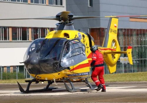 Ekspert: Resort zdrowia jedną ręką centralizuje system, a drugą robi wyjątki