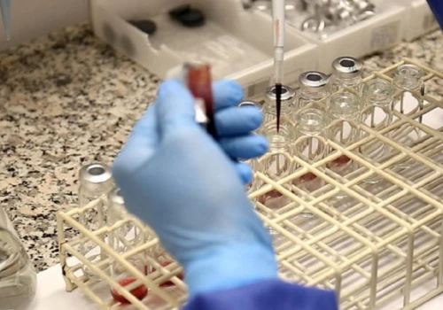 Pod paznokciami ofiary znaleziono jego DNA. Sąd uniewinniał go trzykrotnie. 