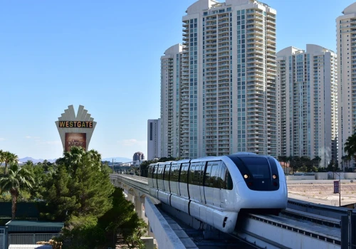Monorail w Las Vegas. Po jednej szynie przez stolicę rozrywki