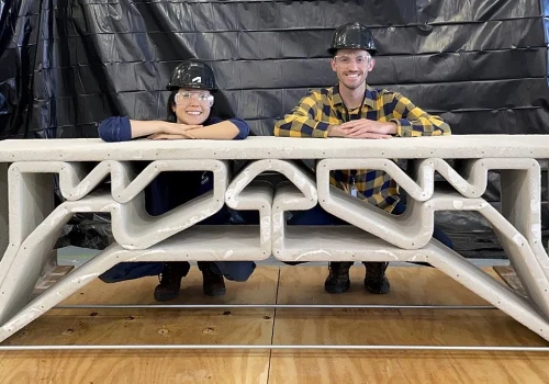 Mini-most z drukarki 3D przetrwał 900 kg obciążenia. Pokonała go miotła