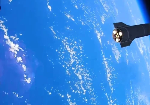 Do trzech razy sztuka. Starship poleciał i zamienił się w... łódź