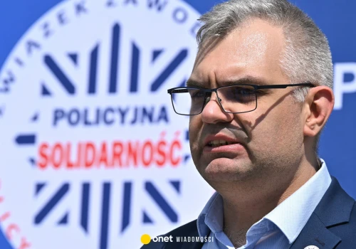 Prokuratura tropi wpisy policjantów w sieci. Związkowcy mówią o zastraszaniu