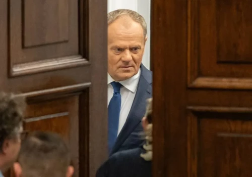 Tusk krytykuje prezydenta, bo zatrzymał kolejny podatek. 