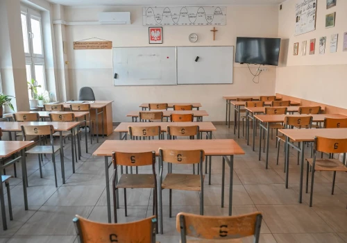 Brakuje chętnych do pracy w szkole. Dyrektorzy zatrudniają nauczycieli bez kwalifikacji