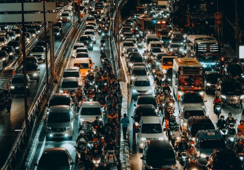 Wyjechali w trasę i utknęli na 12 dni. Tak powstał najdłuższy korek na świecie