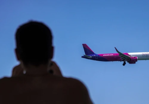 Wizz Air w ogniu krytyki. Pasażer ma spędzić w Portugalii zaledwie 35 minut
