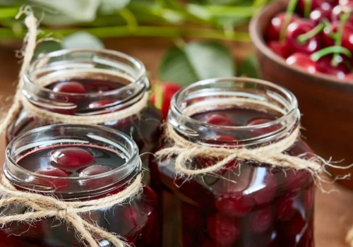 Takie wiśnie w syropie robię co roku. Są bezkonkurencyjne