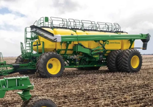 Ta maszyna sama przewidzi postój i zaplanuje pracę. John Deere pokazuje przyszłość siewu
