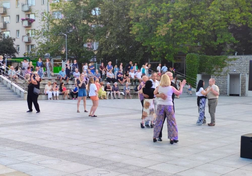 Wielu gości na potańcówce sandomierskiej