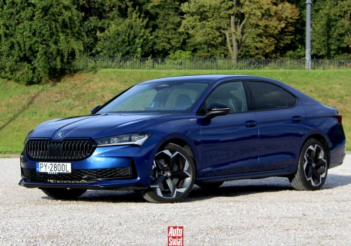 Co oferuje Skoda Superb Sportline? Przetestowałem topową benzynę