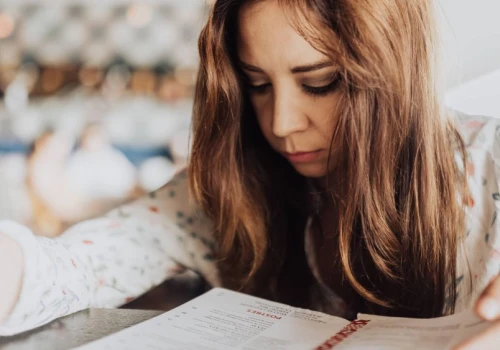Polacy mają poważny problem z czytaniem. Winna nie jest tylko szkoła, ale również nawyki dorosłych