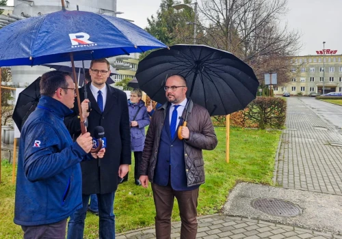 Jabłoński o Wosiu: gnojek. Woś do Jabłońskiego: robisz to tylko po to, żeby mnie obrażać