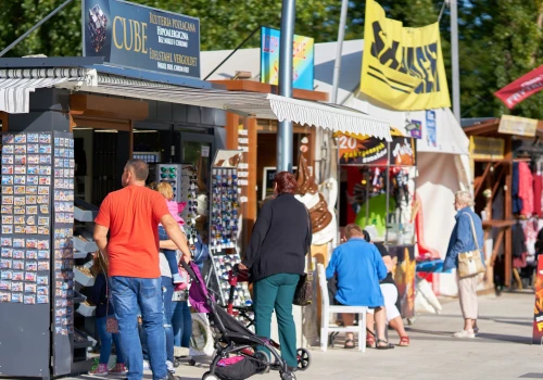 Nadmorskie stragany mają nowy hit. Rodzice płacą nawet 90 zł