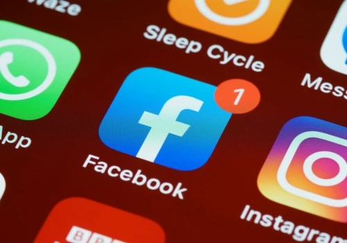 Skanowanie twarzy zamiast dowodu. Facebook wprowadza nową weryfikację użytkowników