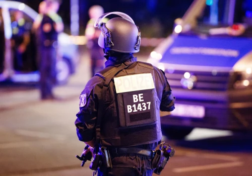 Samochód wjechał w tłum w Berlinie. Trwa obława