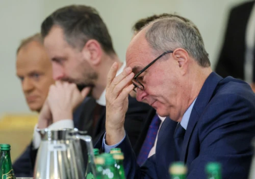 Koalicja rządząca utrzyma władzę po kolejnych wyborach? Jest nowy sondaż