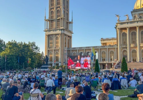 Z całej Polski przyjechali do Lichenia. To wydarzenie daje siłę tysiącom osób