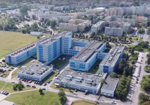 Połączenie szpitali w Legnicy i Złotoryi przynosi pierwsze efekty. Placówka może otrzymać nawet 70 mln zł