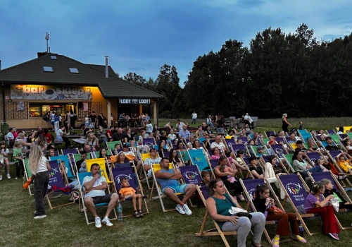 Plenerowe kino RDN z wizytą na Powiślu