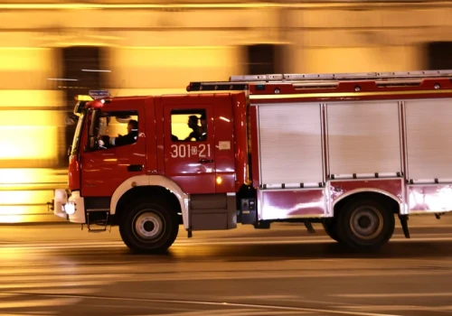 Pilna ewakuacja w Aquaparku Reda. Na miejscu jest 11 zastępów straży