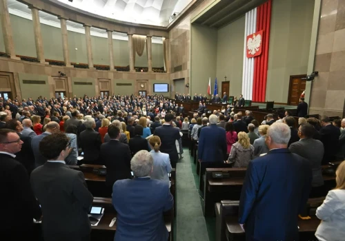 Poseł ujawnia mechanizm politycznych obietnic. „Gonić zajączka, ale go nie złapać”