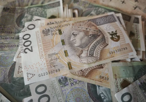 36 120 zł, 5 lat i 6 miesięcy. Trzy liczby decydują, czy przelew zostanie opodatkowany