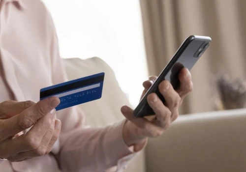 Oszustwa zmieniły e-bankowość. Za większą ochronę przed scamami zapłacimy mniejszą swobodą