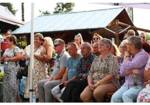 Chałupki: Koncert zespołu góralskiego Zbóje zakończył Chałupkowe Garcynki. Publiczność śpiewała i tańczyła przy muzyce kapeli z Podhala.