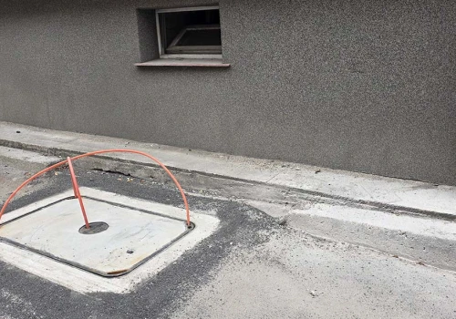 Pułapka na ulicy w Lwówku Śląskim może doprowadzić do wypadku