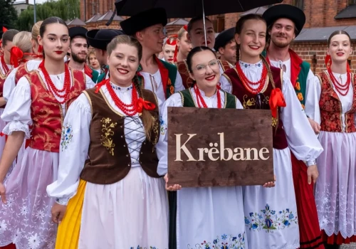 Barwny korowód ulicami Brus zakończył Międzynarodowy Festiwal Folkloru. Zobacz galerię zdjęć