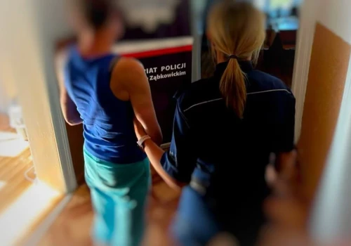 Miała niemal 2 promile i wiozła dwoje dzieci. Zderzyła się z Audi