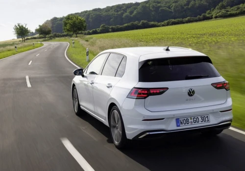 Volkswagen Golf Variant za 108 590 zł. Rodzinne kombi przeceniono o 17 tys. zł