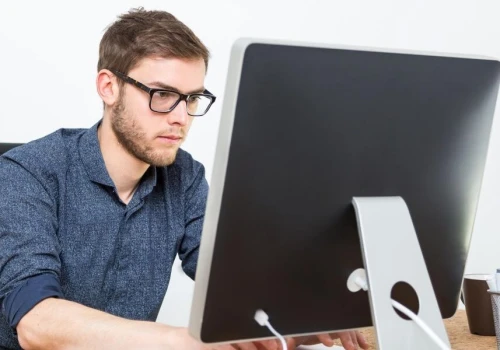 Microsoft SQL Server – jak usprawnia zarządzanie danymi w przedsiębiorstwie?