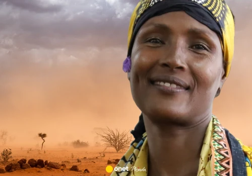 Supermodelka przeżyła gwałt i rytualne okaleczenie. Waris Dirie od 17 lat kocha Polskę