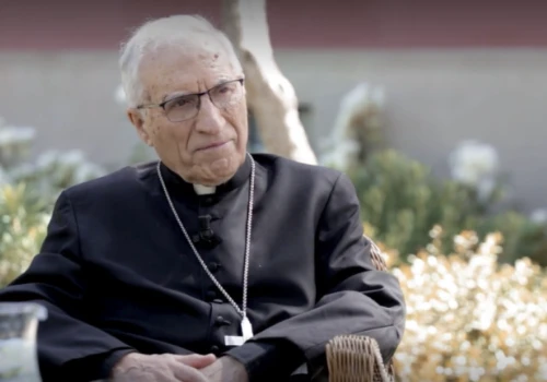 Kardynał Rouco: Posoborowa liturgia to „parodia”