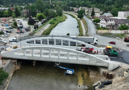 Most, który ucierpiał w powodzi gotowy na przyjęcie kierowców