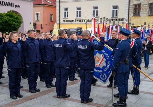 Chronią życie i mienie obywateli