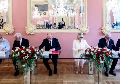 Toruń zyskał 70. instytut PAN. Międzynarodowy Instytut Chemii Analitycznej zbada żywność, środowisko i zdrowie Polaków