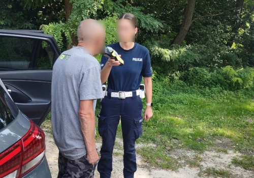Mieszkańcy zatrzymali pijanego kierowcę. Obywatel Ukrainy odpowie również za inne przestępstwo