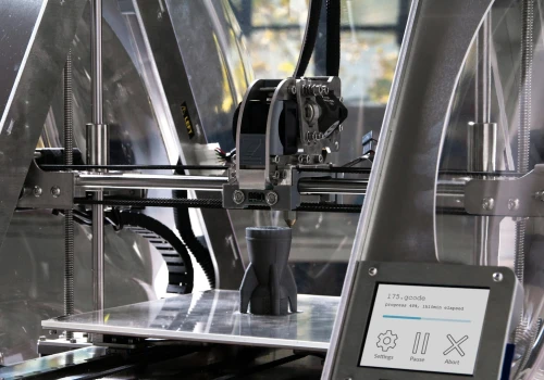 Koniec z dostawami z Ziemi? ESA testuje metalową drukarkę 3D do misji na Księżyc i Marsa!