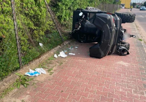 Jazda quadem zakończyła się wypadkiem. Policja przypomina o zasadach bezpieczeństwa