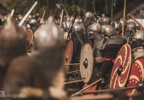 Wielka bitwa, łodzie i dawne obrzędy. Rusza 31. Festiwal Słowian i Wikingów