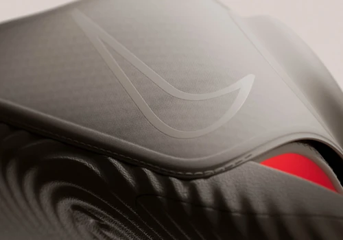 Nike zamieniło zwykłe klapki w gadżet do regeneracji. Cena skutecznie stawia na nogi