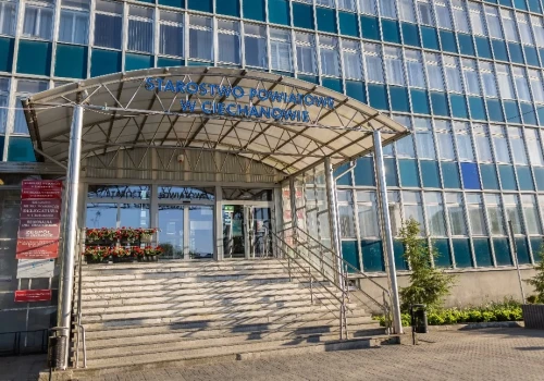 Tyle zarobili członkowie Zarządu Powiatu Ciechanowskiego i kierownicy jednostek