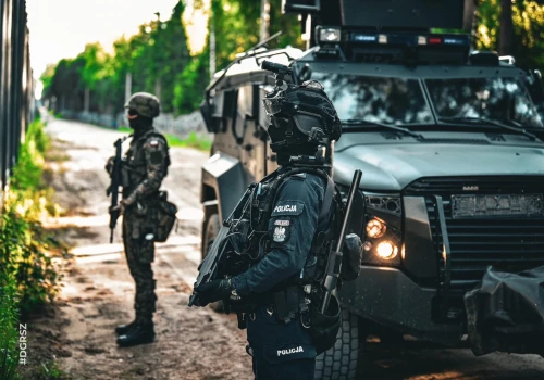 Miliardy dla służb „z rodowodem” SAFE
