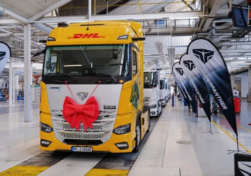 Steyr rozpoczął seryjny montaż SuperPantherów – jeden z pierwszych trafi do Polski